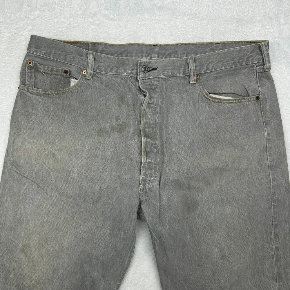 Levi's 501 Jeans Men's Gray Denim Pockets Classic Straight‎ Button Fly - 41X28.5